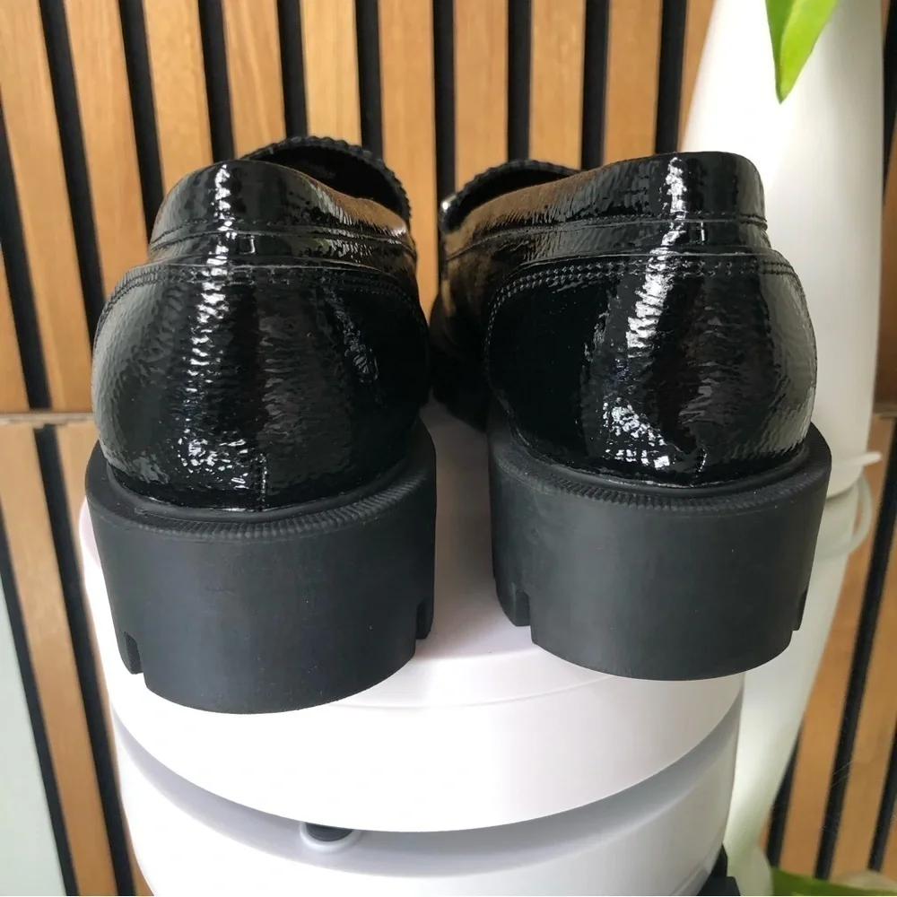 NEW WITHOUT TAGS Marc Fisher Louanz Lugsole Loafer Black Size 7.5